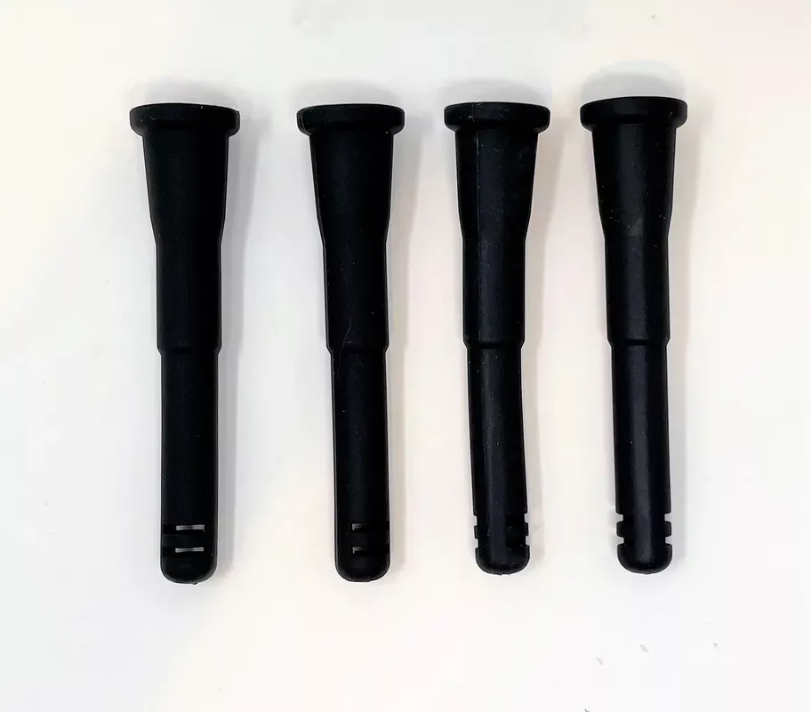 4 ” Food Grade Silicone Downstem 18mm Male to 14mm Female (4 Pack) Black