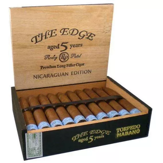Cigar | Rocky Patel | The Edge | Habano Toro
