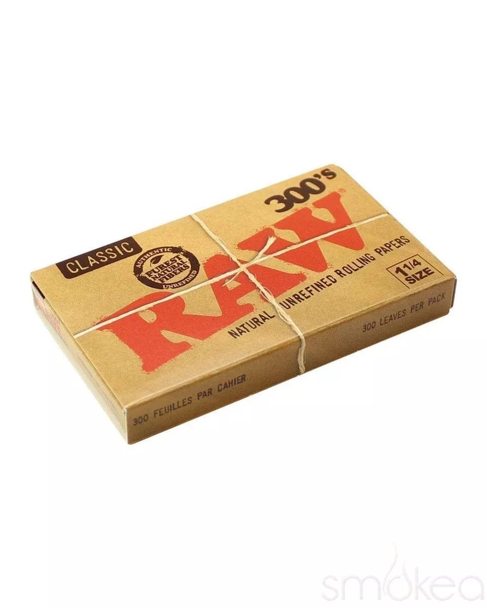 Raw 300's Classic 1 1/4 Rolling Papers